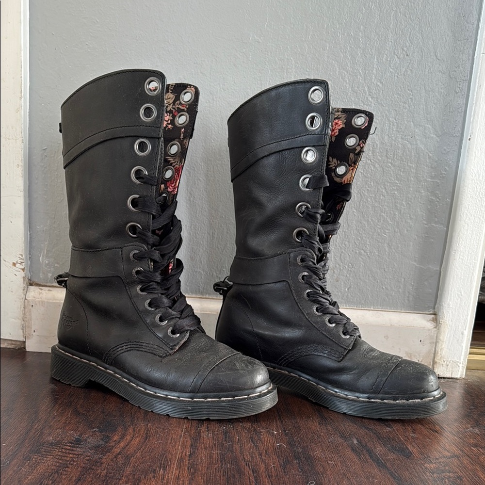 Dr Martens Triumph 1914 Green Fold Over Floral Combat Boots Women's EU 38/UK 5